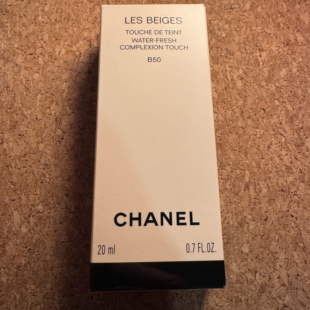 Chanel Les Beiges complexion touch